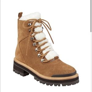 IZZIE LUGSOLE ANKLE BOOT
MARC FISHER LTD